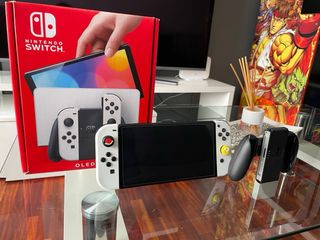 Nintendo Switch OLED Blanca + PS4 Pro