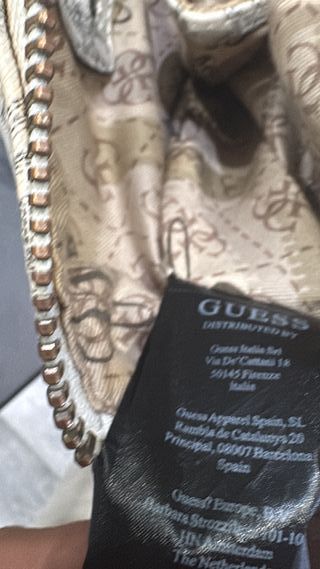 Borsa Guess bianca con strisce rosa e grigie