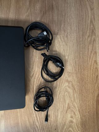 Pack PS4 slim (PlayStation 4) Negra + 4 Juegos