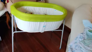 Mini cuna con mosquitera