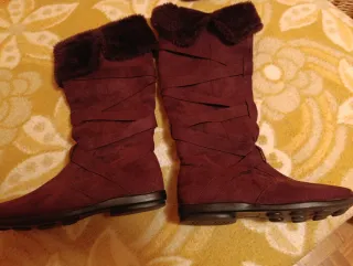 Botas marrones con pelo