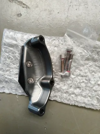 Protector motor BMW Izquierdo 77258545293