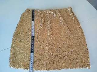 Bonita Falda de Lentejuelas Doradas