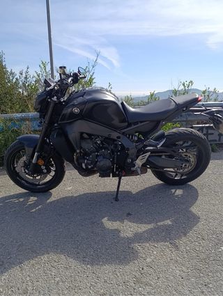 Yamaha MT09 Negra