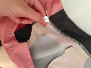 Falda midi estampada triángulos