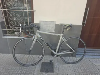 Bicicleta de carretera ITM