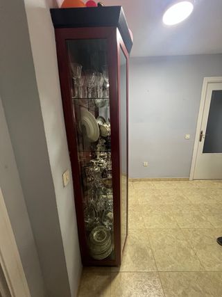 SET DE SALÓN mesa, vitrina y mueble