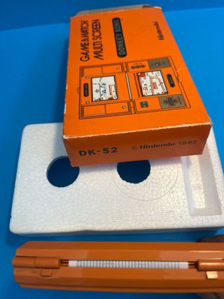 Donkey kong nintendo game and watch