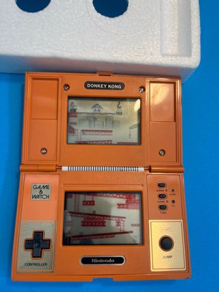 Donkey kong nintendo game and watch