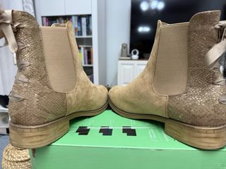 Botas Beige Piel Serpiente Talla 40