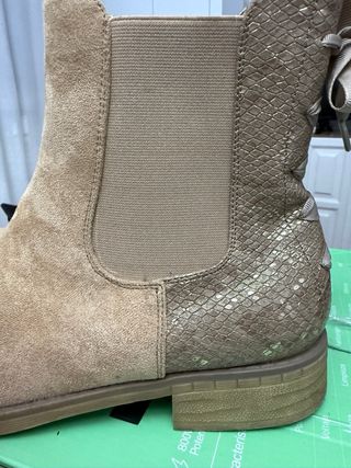 Botas Beige Piel Serpiente Talla 40