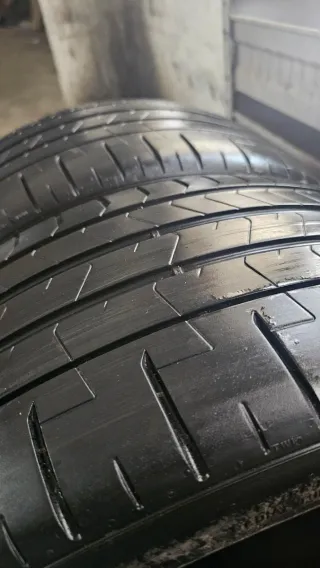 Neumáticos 245 35 19 Pirelli seminuevos