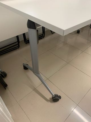 Mesa plegable para despacho