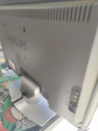 Televisor Philips Negro y Plateado