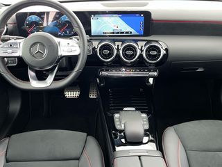 Mercedes-Benz Clase A 200 120 kW (163 CV)