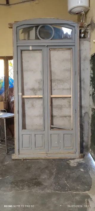 Ventanales de madera recuperados