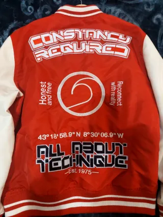 Chaqueta Zara Béisbolera Roja y Blanca