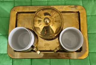 Set 2 tazzine porcellana e ottone