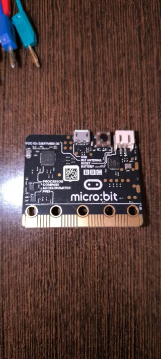 Caja de Experimentos Elecfreaks + Micro:bit