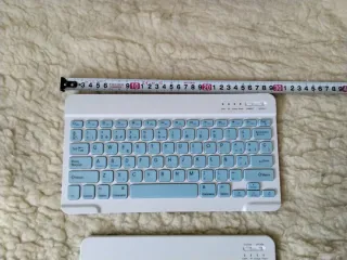 Teclado Inalámbrico Bluetooth Blanco y Azul