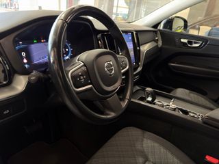 Volvo XC60 B4 197cv pegantina ECO