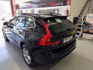 Volvo XC60 B4 197cv pegantina ECO