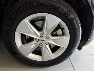 Volvo XC60 B4 197cv pegantina ECO