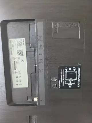 Samsung 43" Crystal UHD 4K Smart TV – UE43BU8000