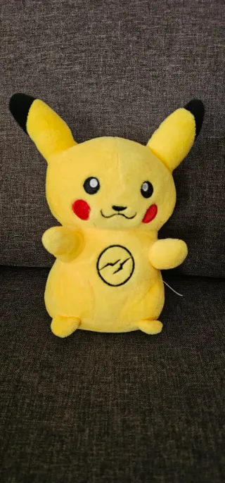 Peluche Pikachu