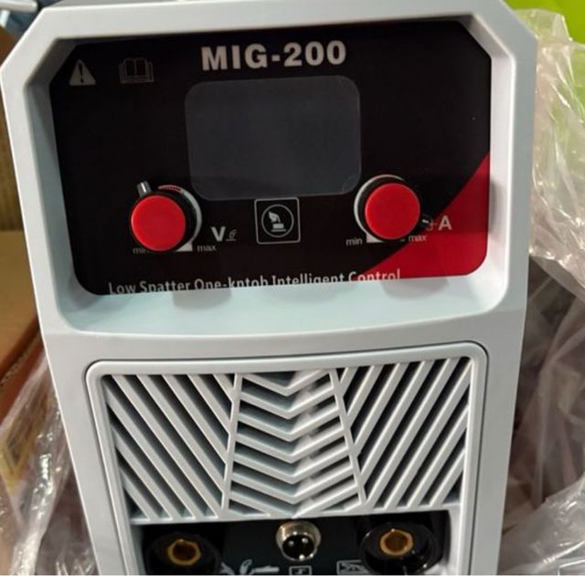 Soldador MIG-200