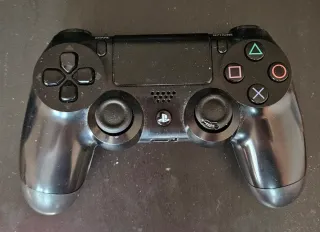 PlayStation 4 500GB + 3 Juegos + Mando