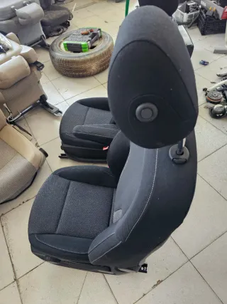 Asientos Delanteros Mercedes Clase V W447