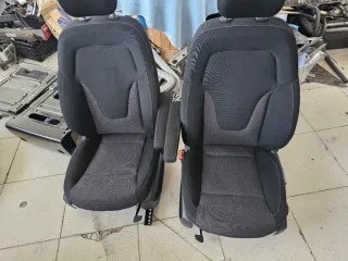 Asientos Delanteros Mercedes Clase V W447