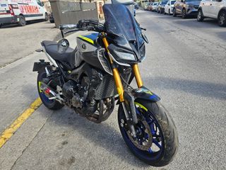 Yamaha mt09sp siniestrada
