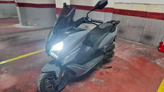 Morbidelli Scooter Negra - 2 Meses Matriculada