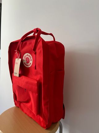 Mochila Fjallraven Kanken Roja 16L