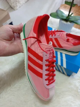 Zapatillas Adidas Talla 42 Rosa y Rojo