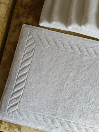 Tappeti bagno cotone bianchi