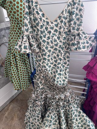 Traje de flamenca Maricruz verde y blanco