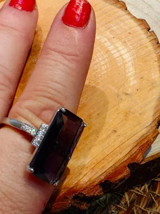 Anillo cóctel amatista rectangular