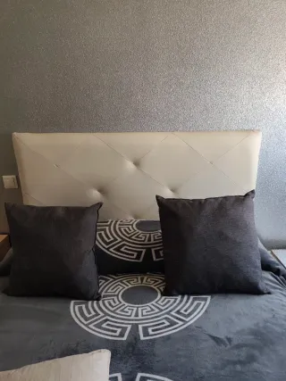 Cabecero polipiel beige/gris