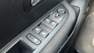 Peugeot e-208 Eléctrico Active Pack 100 kW (136 CV)