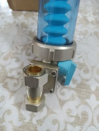 Valvola con filtro blu