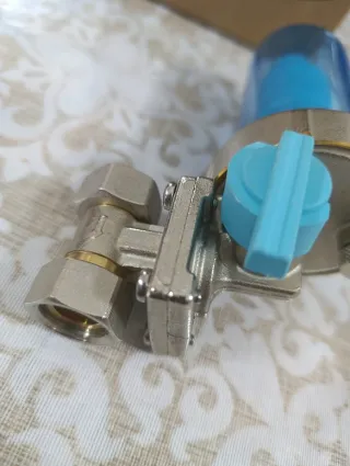 Valvola con filtro blu