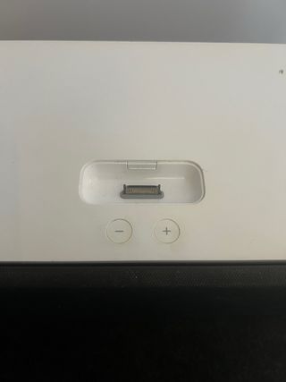 Apple iPod Hi-Fi Altavoz + ipod touch regalo