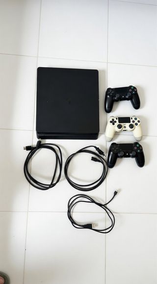 PS4 slim(PlayStation 4) 1Tb