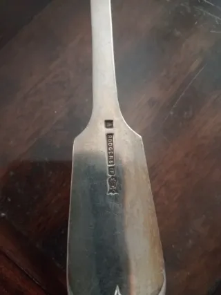 Cucharón antiguo plateado