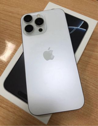 iPhone 16 Pro Max 256GB Bianco Titanio