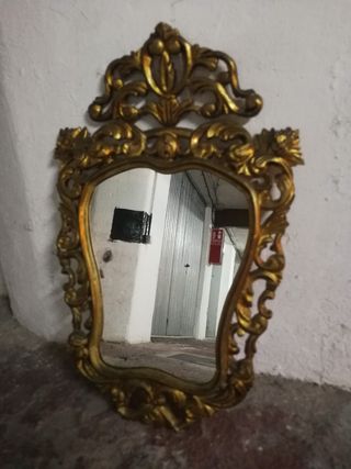 Espejo antiguo barroco dorado pared