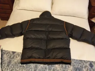 Chaqueta acolchada con cuello de borrego